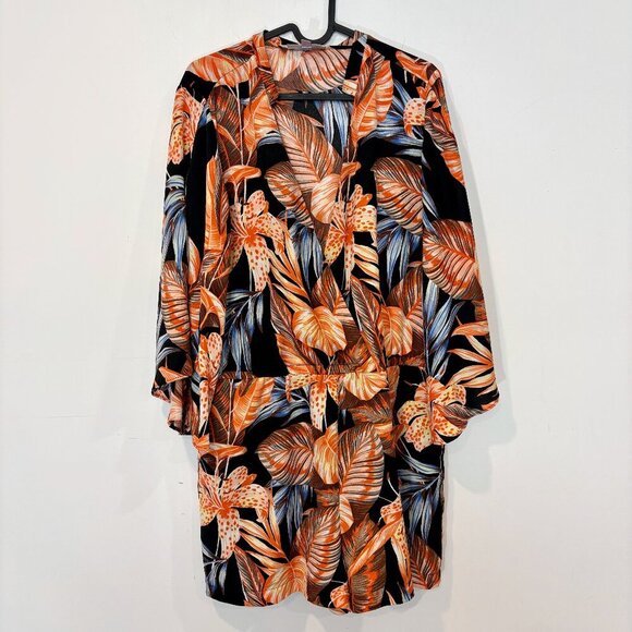 Jennifer Lopez Pants - Jennifer Lopez FLoral print Romper sz M